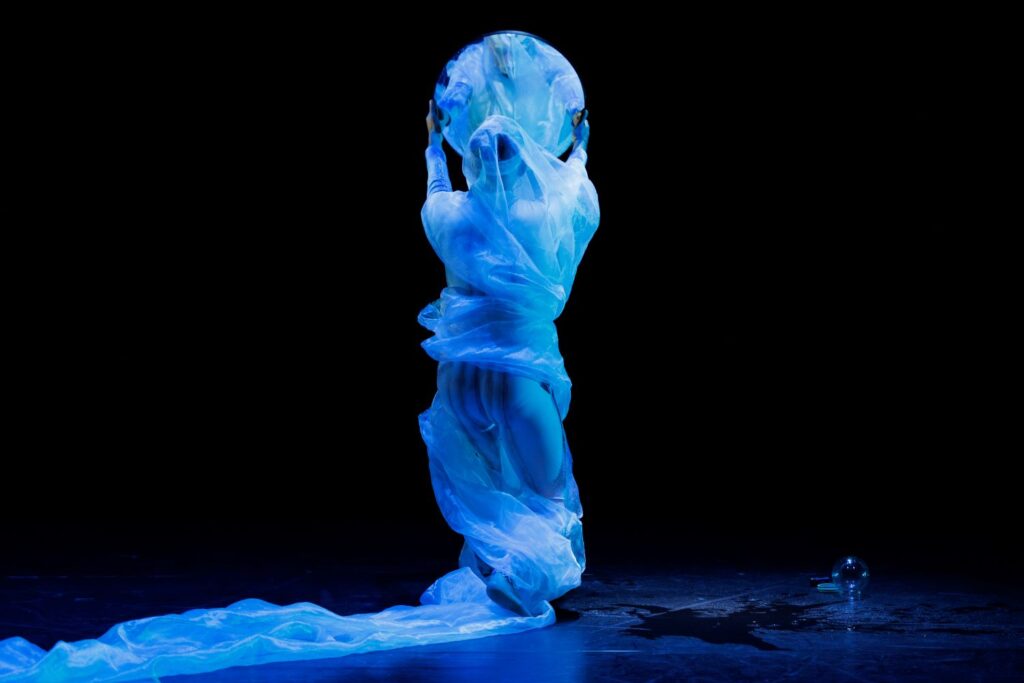 REDCAT NOW Festival Week Three - "Becoming the Moon" by Lu Coy - Photo by Angel Origgi.