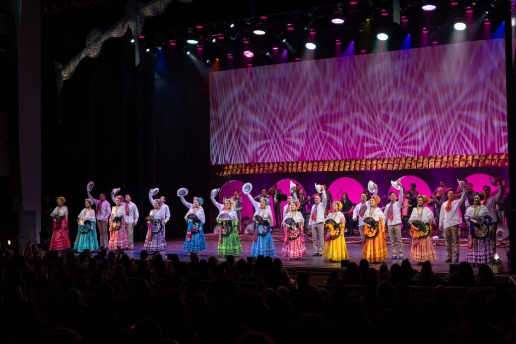 Ballet Folklórico de Los Ángeles performs "¡Viva Veracruz!" with Mariachi Pueblo Viejo in the 10th edition of The Soraya's "Nochebuena: A Christmas Spectacular" Dec. 20, 2025 - Photo by Luis Luque, Luque Photography.