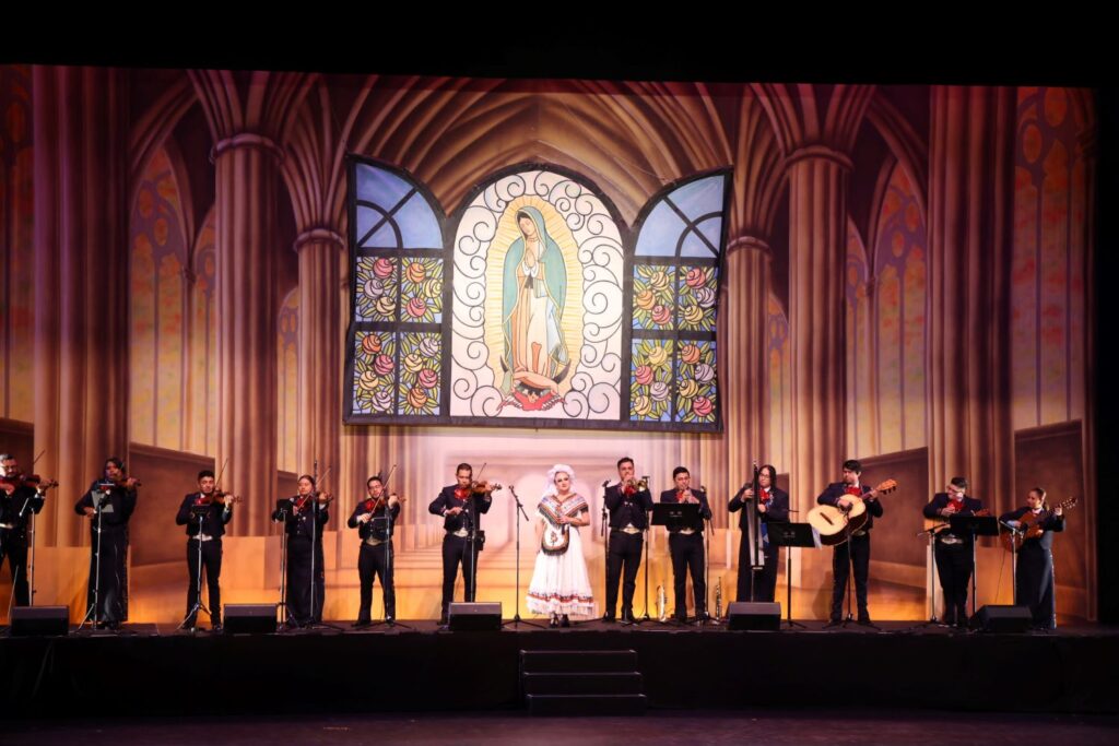 Grandeza Mexicana Folk Ballet in “Diciembre Mexicano - A Mexican Celebration” - Photo courtesy of the Luckman Theatre.