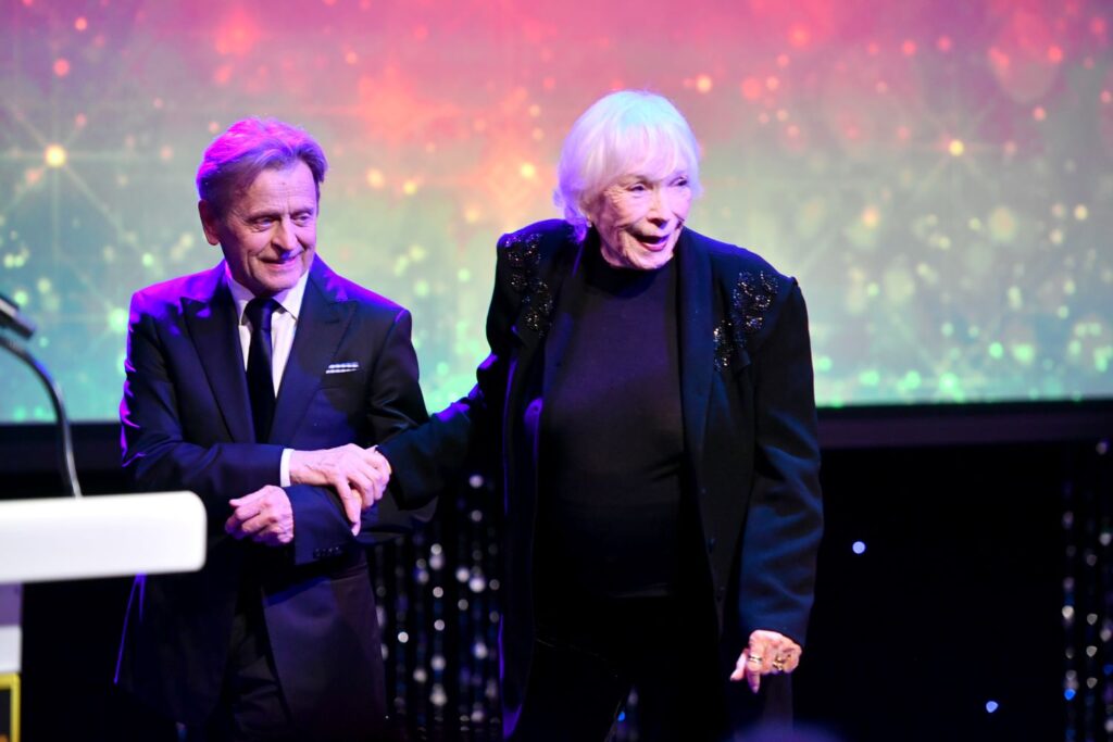 (L-R) Mikhail Baryshnikov and Shirley MacLaine - Photo by Alberto E. Rodriguez, Getty Images for Dance Hall of Fame