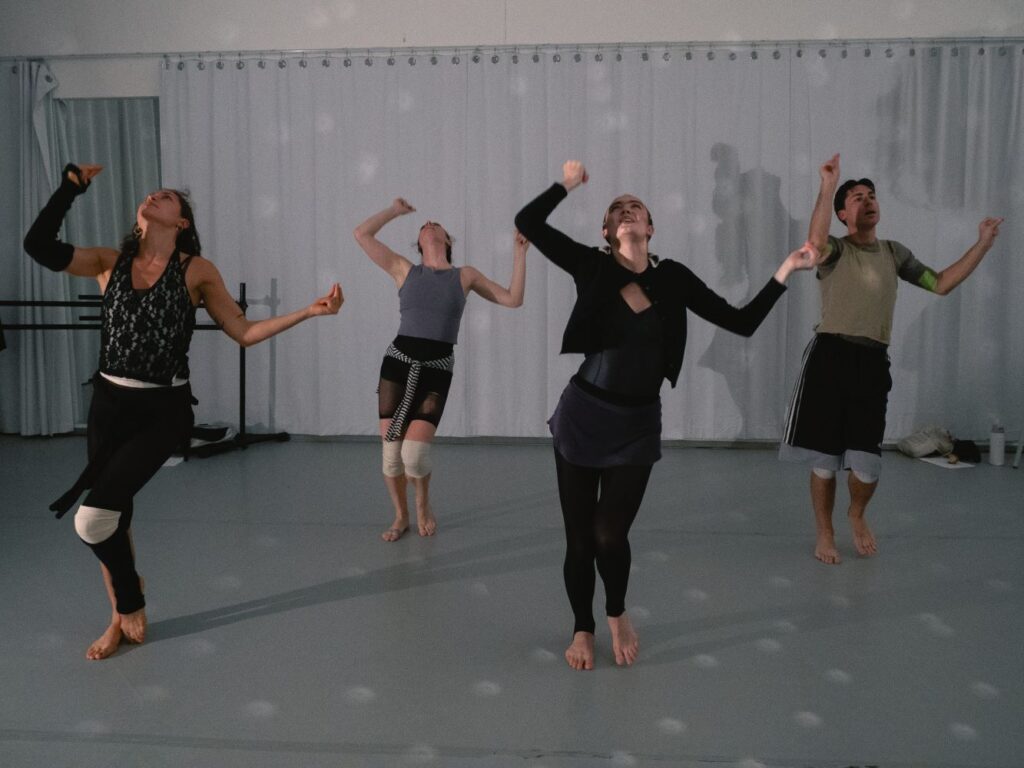 Sasha Marlan/Librett - TAQ Dance Theatre - Cue - Photo by Sasha-Marian-Librett