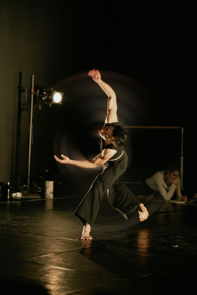 Dance at the Odyssey - TAQ Dance - "Cue", choreography by Sasha Marlan-Librett - Photo by Jonathan Young.