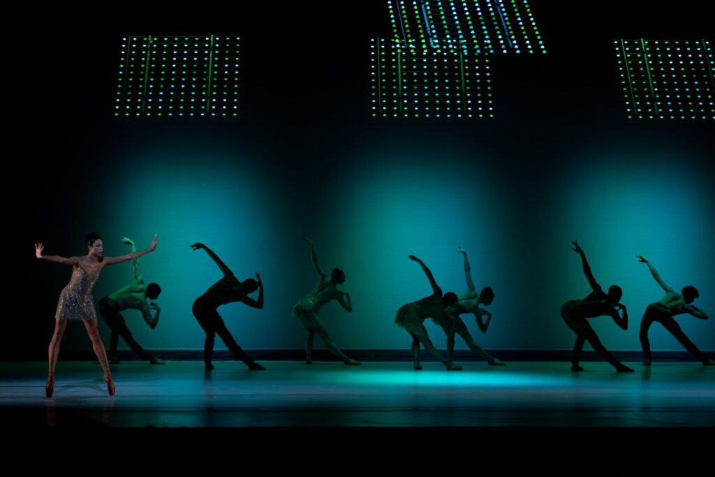 Alonzo King LINES Ballet - Adji Cissoko and Company in Alonzo King's "The Collective Agreement" performed at The Soraya on Feb. 21, 2026 - Molly O’Keeffe, Luque Photography.