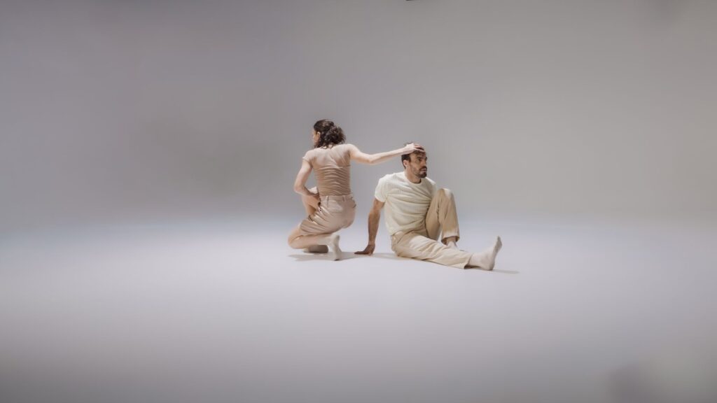 BODYTRAFFIC - "Quiet Company" performed and choreographed by Jordyn Santiago and Pedro Garcia - Photo by Guzman Rosado.
