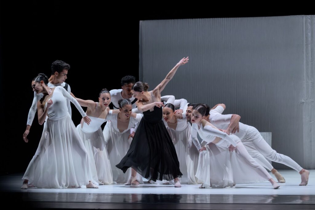 Amanda Ostuni as Carmen (in black) and Ballet Hispánico New York company dancers in "CARMEN.maquia" - Photo by Luis Luque, Luque Photography.
