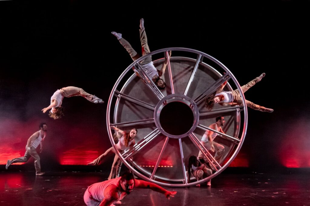 Diavolo's ESCAPE - Wheel - Photo by Cheryl Mann.
