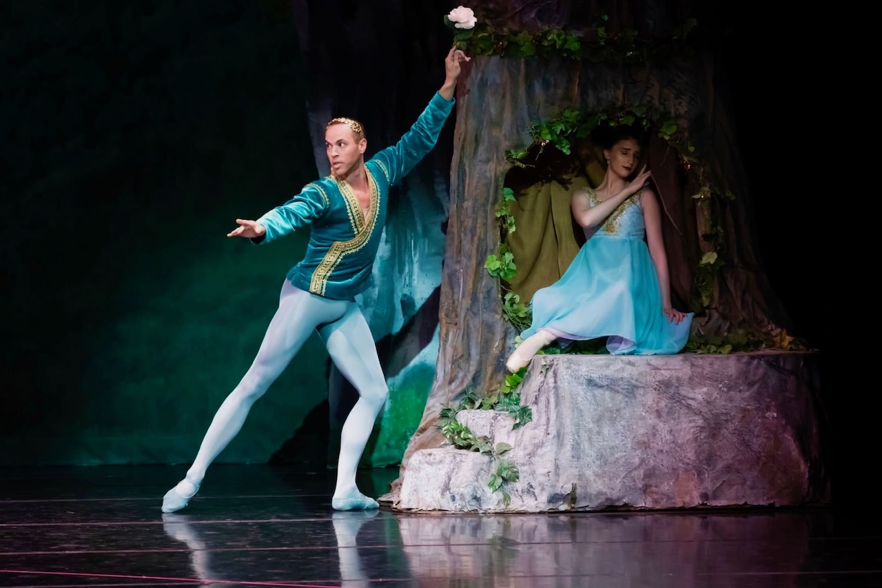 Reece Taylor and Hayley Winslow in Inland Pacific Ballet’s “A Midsummer Night’s Dream.” Photo by Marsha McNeely
