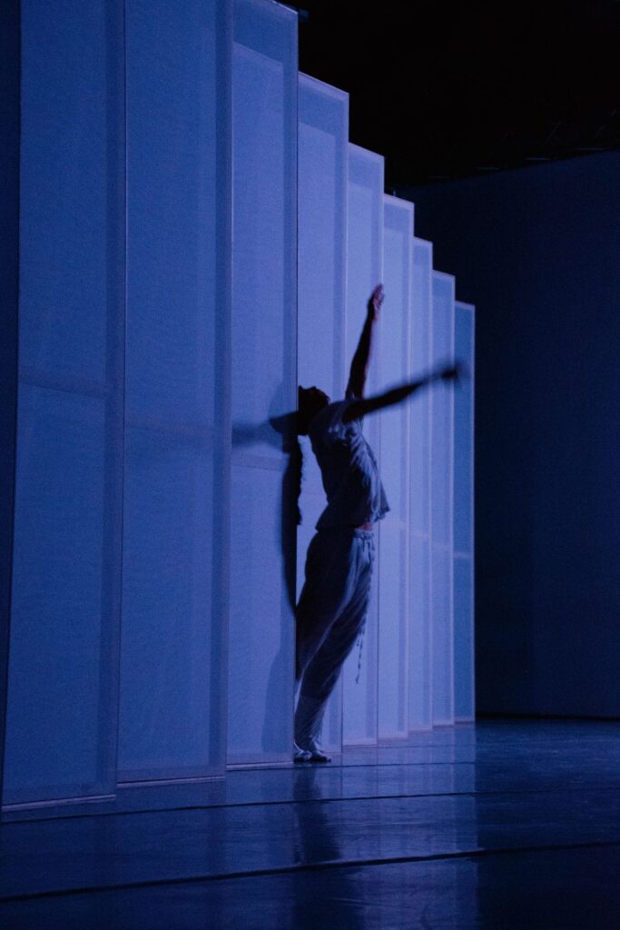 Shu Kinouchi in "Wall-Body" - Photo by Hope Spears.