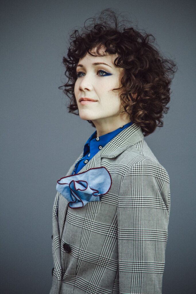Dana Wilson (Blue Seaweed Sister) - Photo by Taylor James.