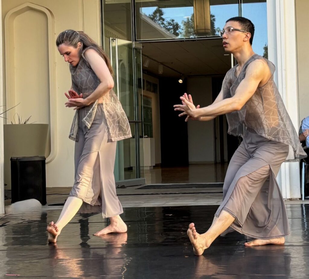 Deborah Rosen and Dancers - Sara Scrimshaw and Thomas Ng in Rosen's "Atzmi" - Photo by Jamie Nichols.