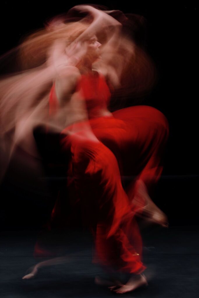 Gambiarra: Imaginary Solutions for Love - Choreographed and Performed by Cora Laszlo - Photo by Gunindu Abeysekera.