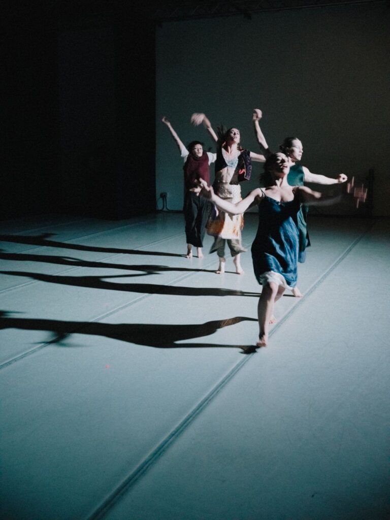“Prelude to the Big Bang," choreographed by Dolly Sfeir - Photo by Luca Renzi.