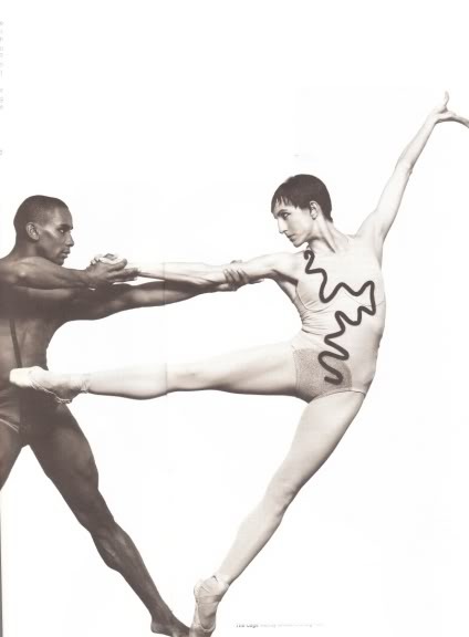 Craig Hall & Wendy Whelan in Jerome Robbins' The Cage. Photo by Paul Kolnik.