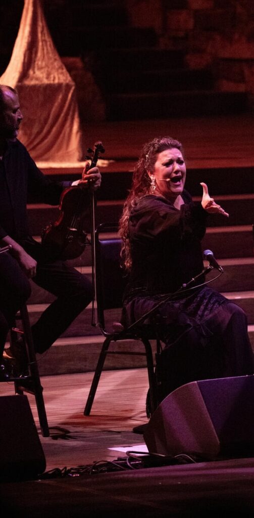 Flamenco! Maria Bermúdez’s "Convivencias" - Singer Carmen Grilo - Photo by Starl Amendoza.