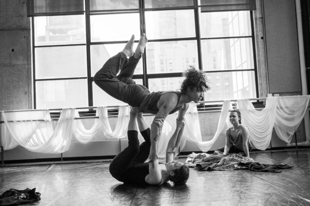 Ariel Clarke, Alex Rix, Piper Dye in rehearsal for Gianna Burright's "As if everything was perfect" - Photo by Stephen Cummings.