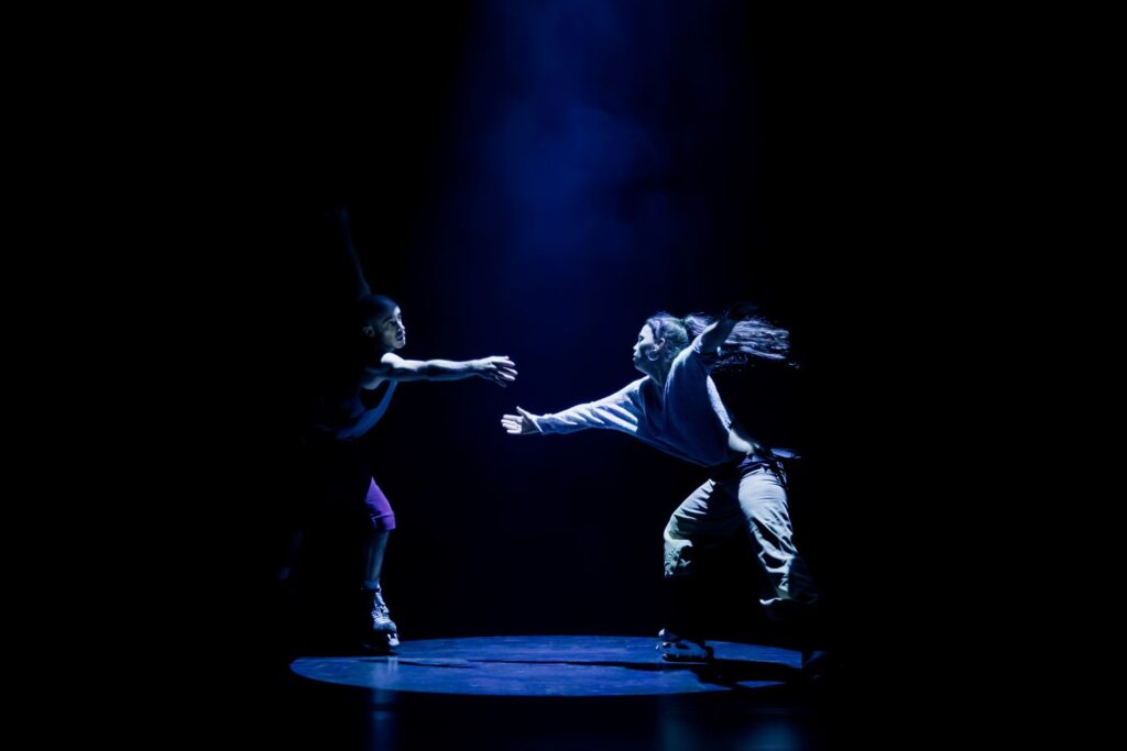 Le Patin Libre - Alexandre Hamel, Maude Poulin in "Melt" - Photo by Caroline Thibault.
