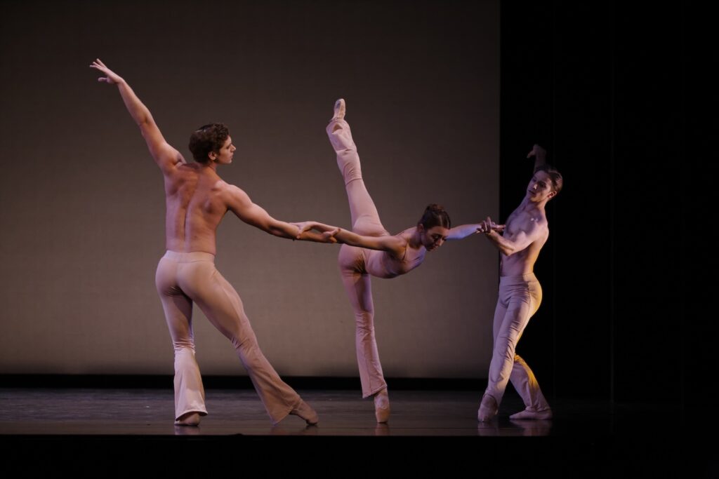 Houston Ballet. Photo by Sebastien Mathe.