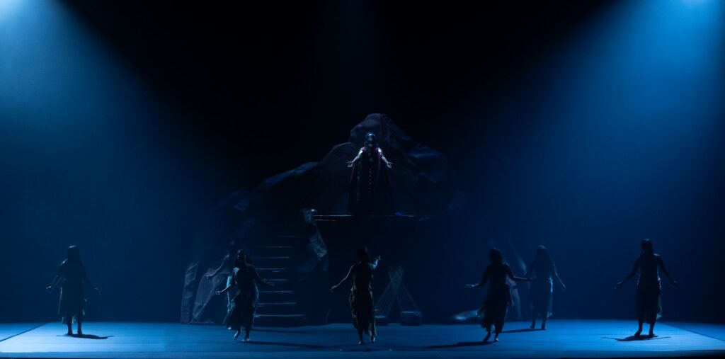 Akram Khan Company in “Thikra: Night of Remembering” - Photo by Jason Williams, CAP UCLA.