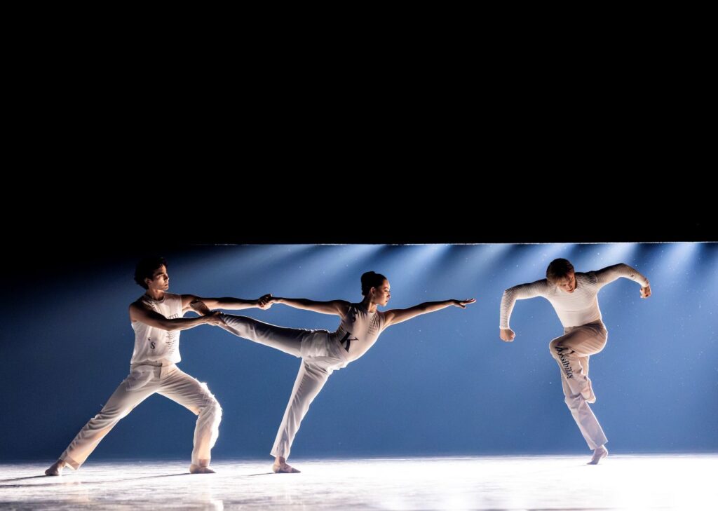 L-R Pacific Northwest Ballet company dancers Christopher D’Ariano, Melisa Guilliams, and Dylan Wald in the world premiere of Jessica Lang’s "Pages" - Photo by Angela Sterling.